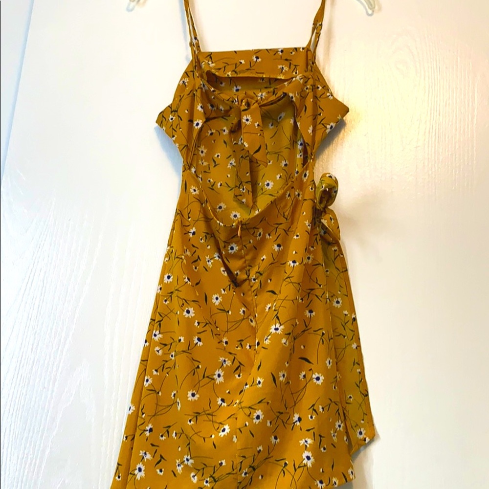 Dress - Picture 2 of 2